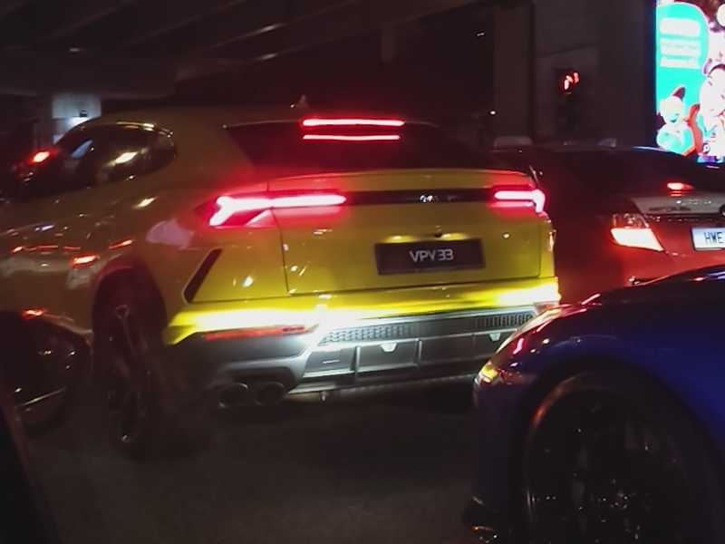 Lamborghini Urus (2022) spotted in Kuala Lumpur, Malaysia