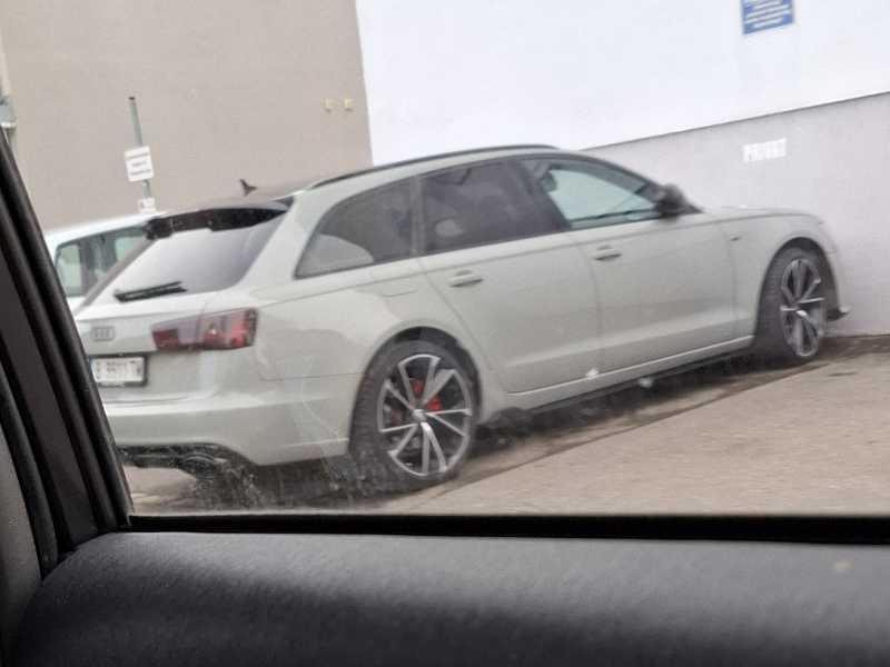 Audi RS4 Avant spotted in Augsburg