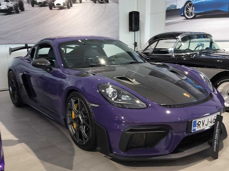 Porsche 718 Cayman GT4 (2021) spotted in Tampere, Finland
