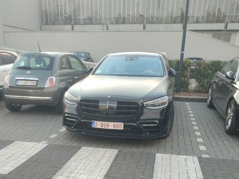 Mercedes-Benz S-Class (2021) spotted in Brussels, Belgium