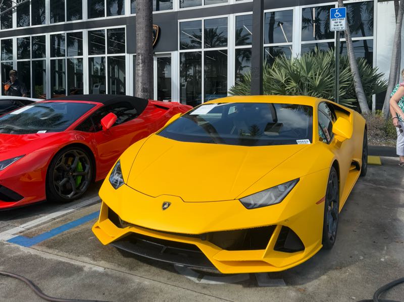 Lamborghini Huracán spotted in Hamīrpur