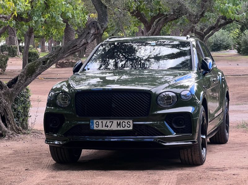 Bentley Bentayga spotted in Reus