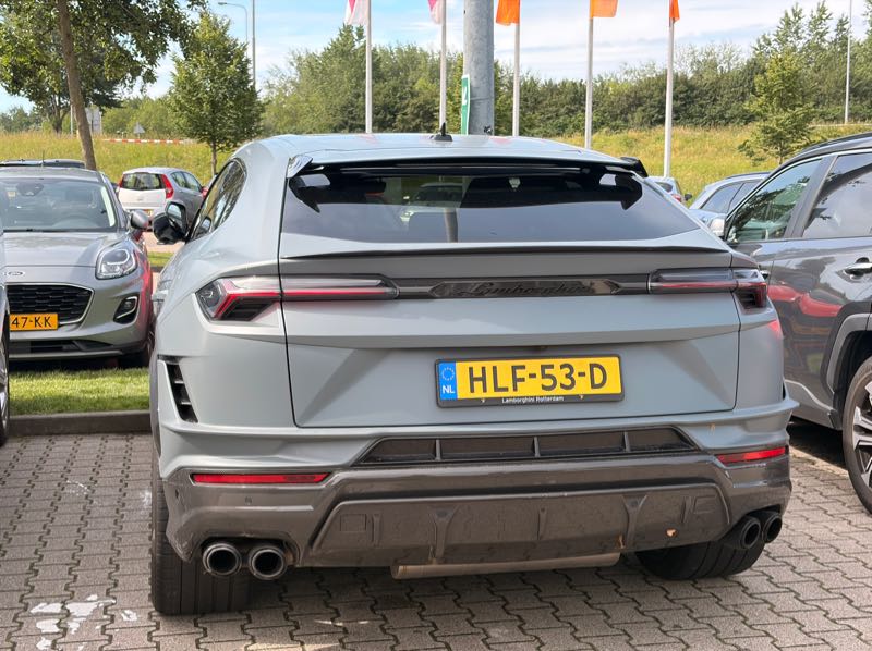 Lamborghini Urus (2022) spotted in Rotterdam, The Netherlands