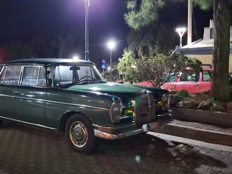 Mercedes-Benz W111 spotted in Keratéa