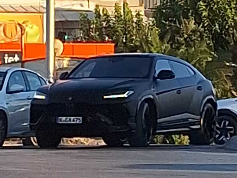 Lamborghini Urus spotted in Çeşme