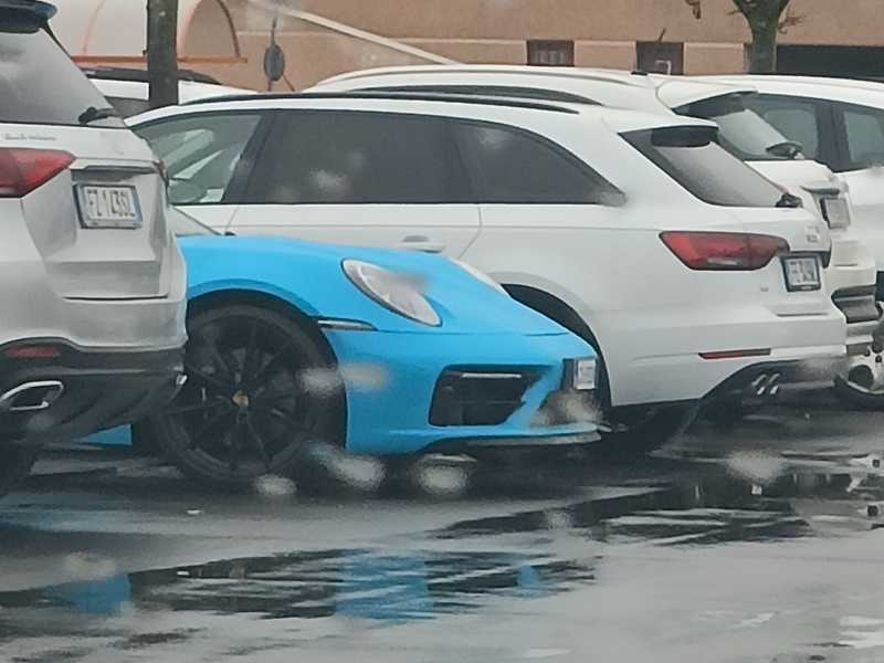 Porsche 911 (2022) spotted in Mestre, Italy
