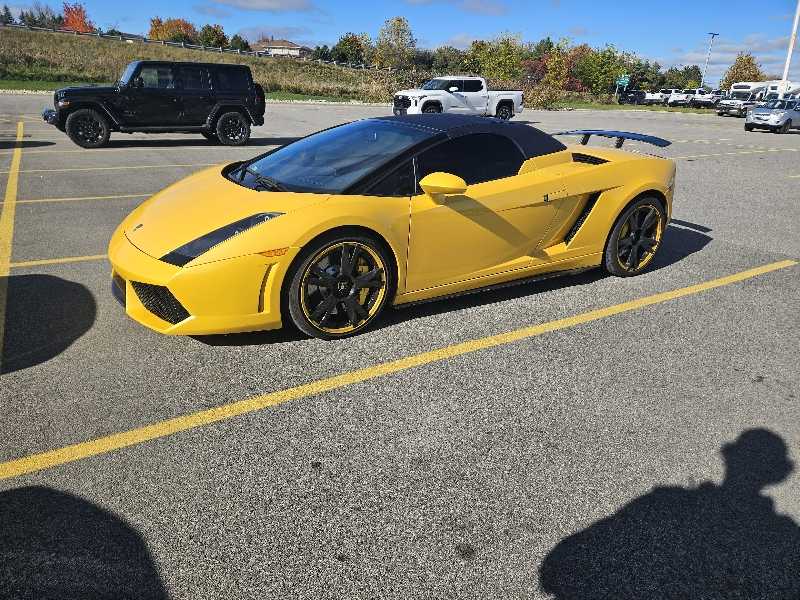 Lamborghini Gallardo spotted in Kitchener