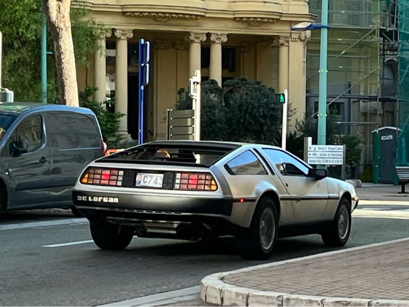 DeLorean DMC-12 spotted in Nice