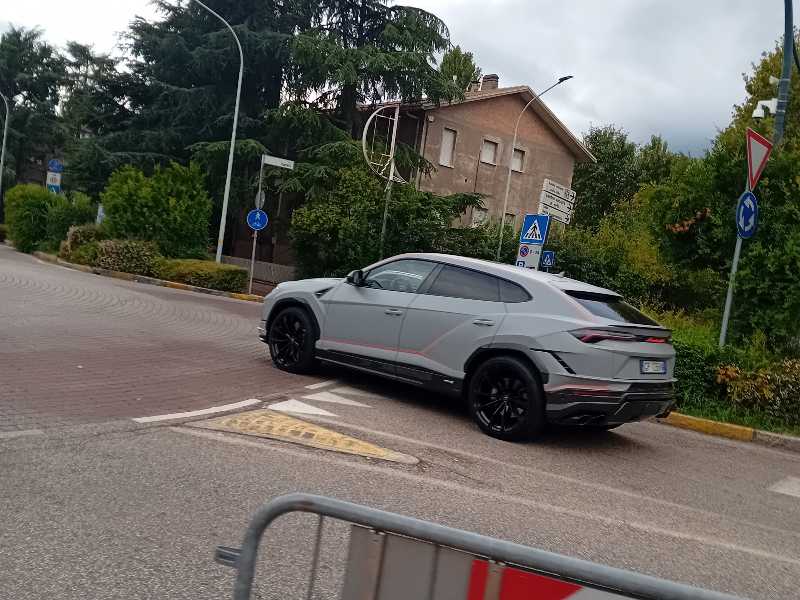 Lamborghini Urus (2021) spotted in Bologna, Italy