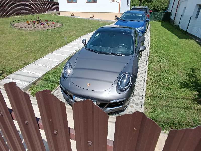 Porsche 911 spotted in Câmpina
