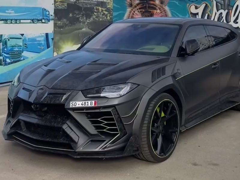Lamborghini Urus spotted in Khouribga