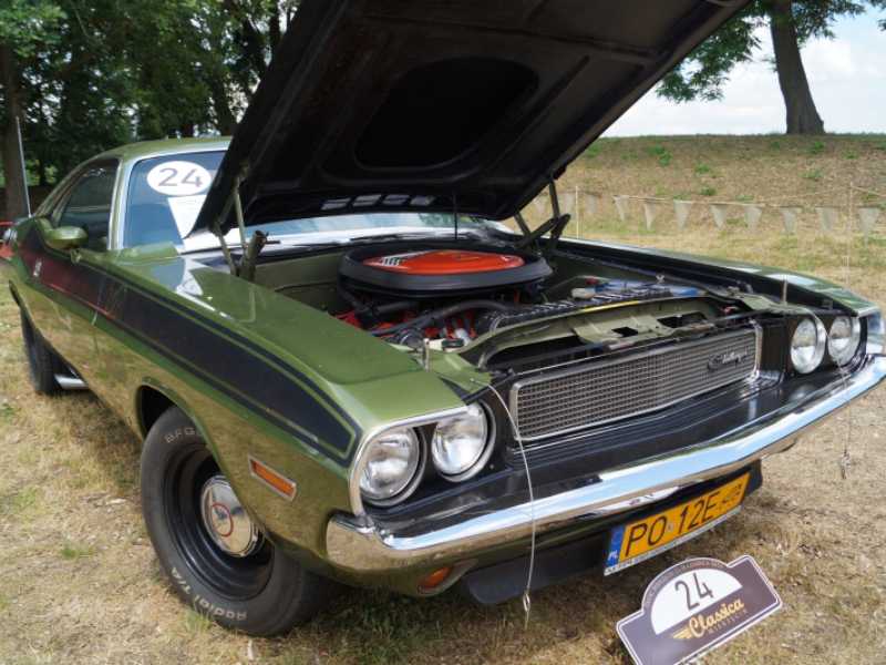 Dodge Challenger spotted in Drezdenko