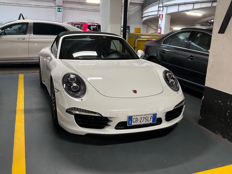 Porsche 911 Cabriolet spotted in Venice