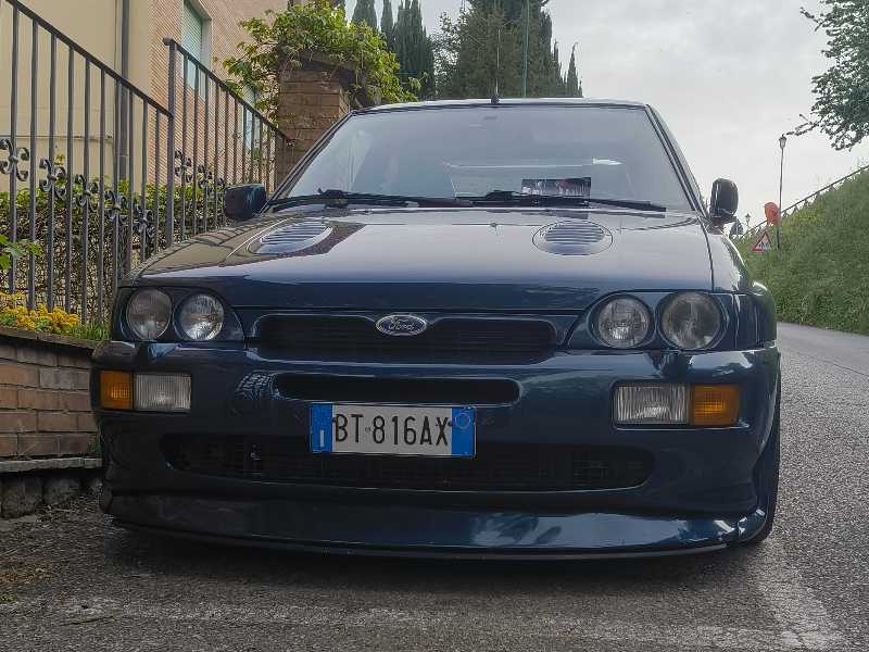 Ford Escort RS Cosworth spotted in Chianciano Terme