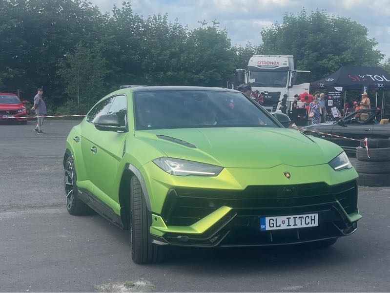 Lamborghini Urus spotted in Zgorzelec