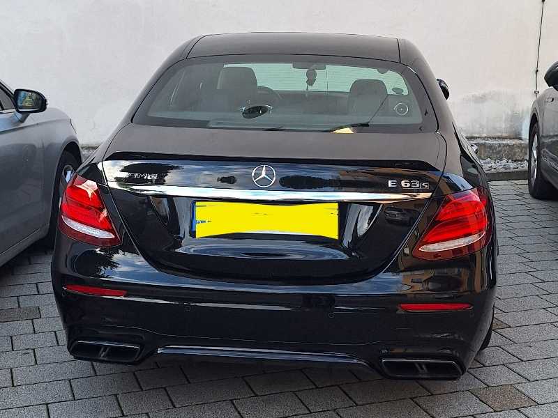 Mercedes-Benz E 63 S spotted in Tübingen