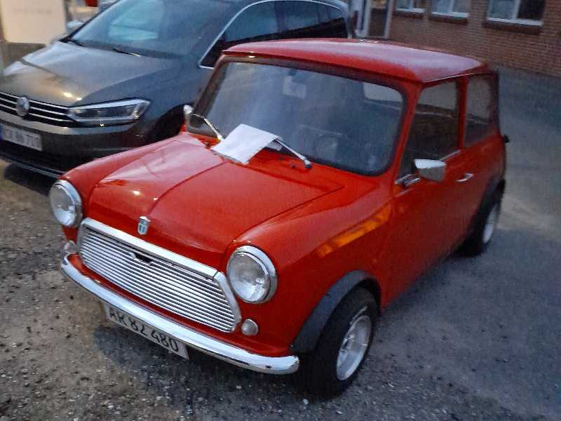 Mini Cooper (1975) spotted in Øster Doense, Denmark