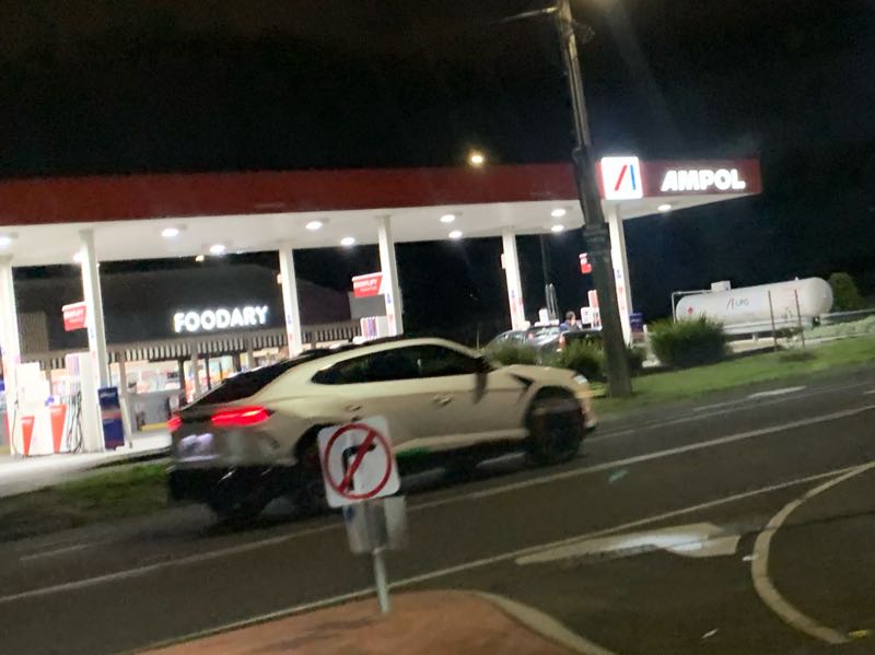 Lamborghini Urus (2020) spotted in Melbourne, Australia