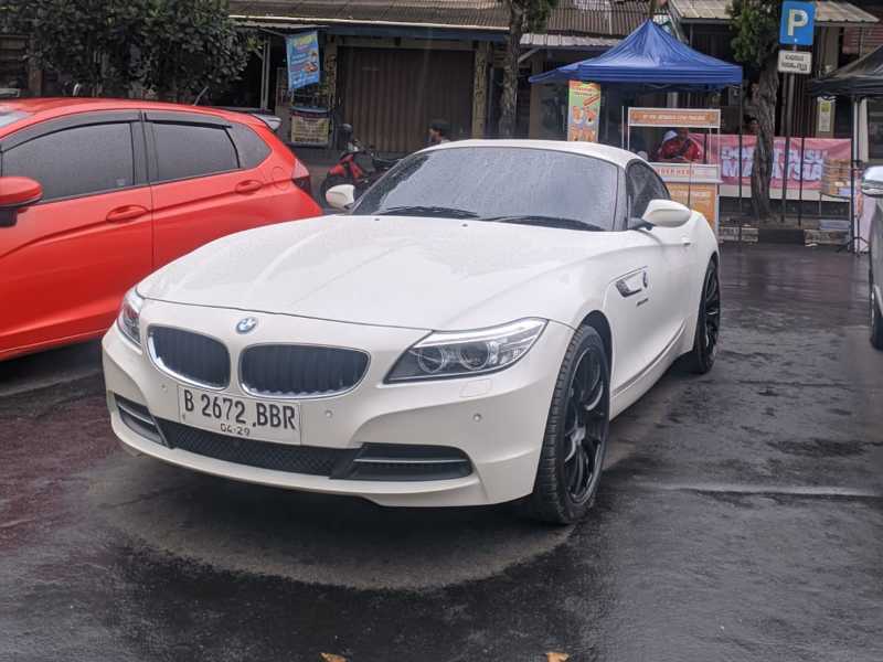 BMW Z4 spotted in Sukabumi