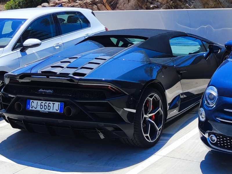 Lamborghini Huracán spotted in Olbia