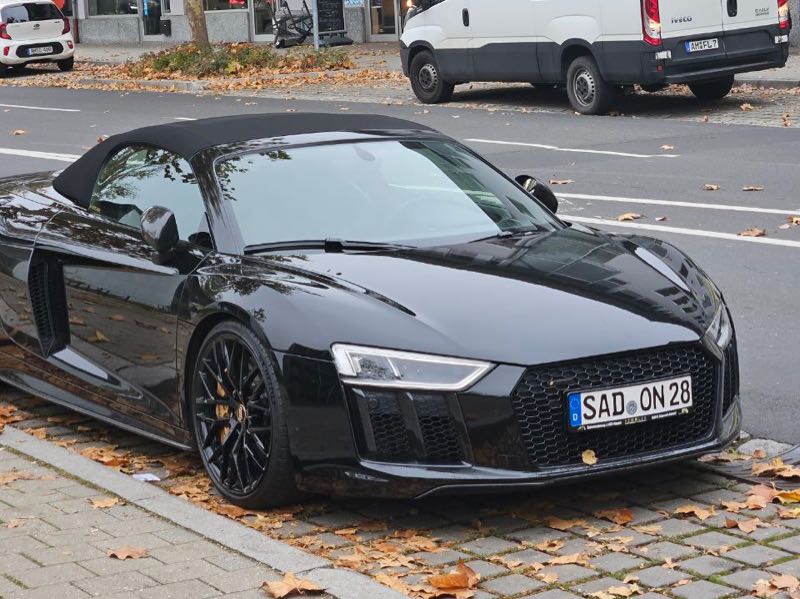 Audi R8 Spyder (2019) spotted in Nuremberg, Germany
