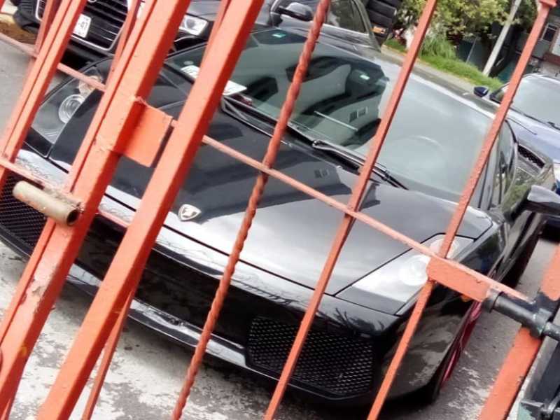 Lamborghini Gallardo spotted in Mexico City
