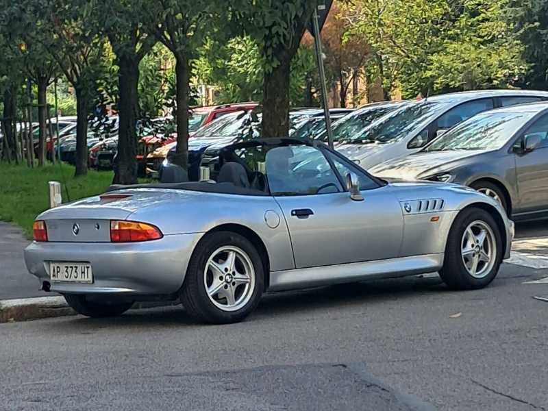 Renault Sport Spider spotted in Milan