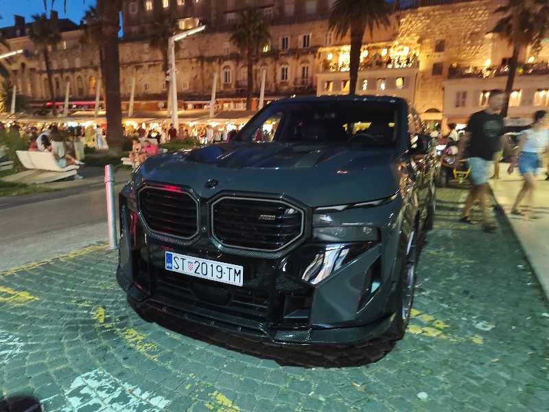 BMW XM (2023) spotted in Split, Croatia