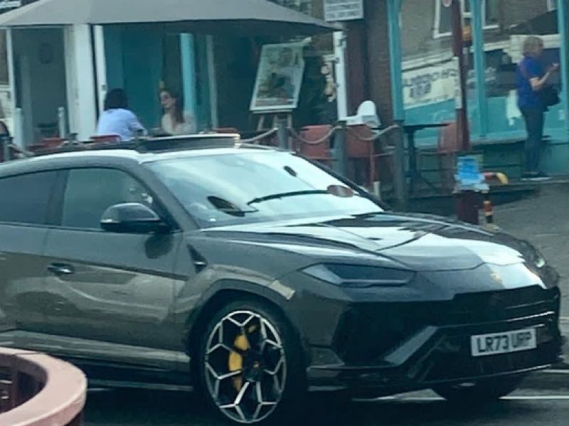 Lamborghini Urus (2023) spotted in London, United Kingdom