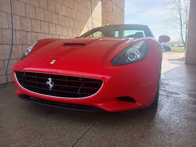 Ferrari California spotted in Rogers