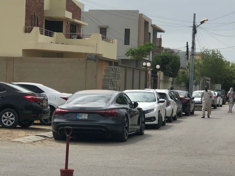 Audi e-tron GT spotted in Karachi