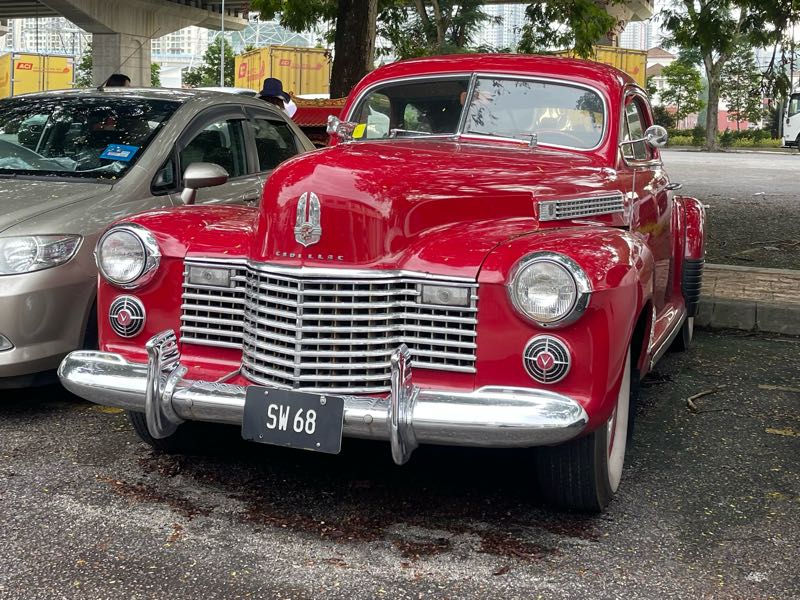 Cadillac Series 62 spotted in Kota Damansara