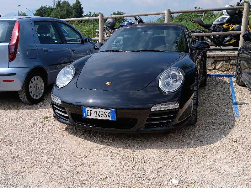 Porsche 911 spotted in Riva del Garda