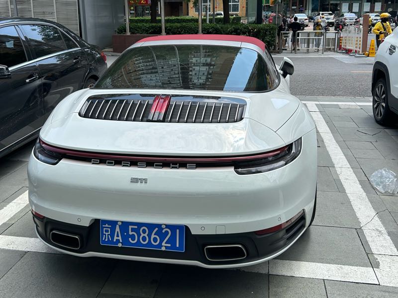 Porsche 911 spotted in Beijing