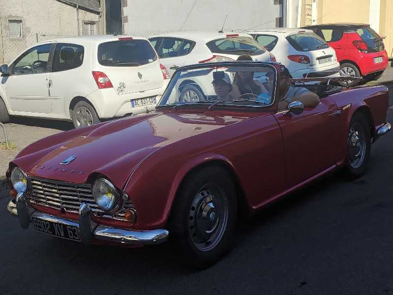 Triumph TR4A spotted in Clermont-Ferrand