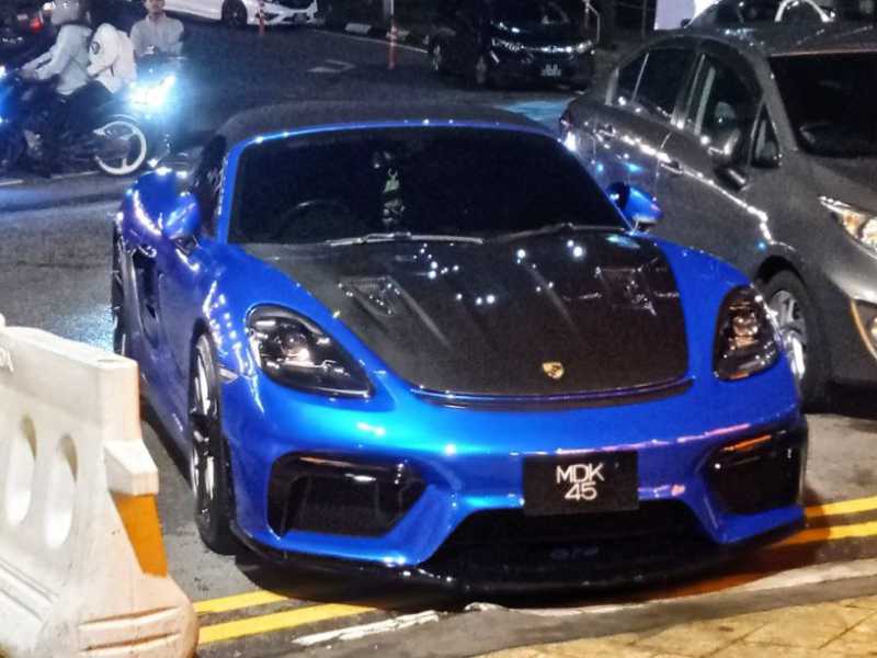 Porsche 718 Spyder spotted in Johor Bahru