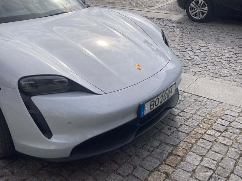 Porsche Taycan (2020) spotted in Porto, Portugal