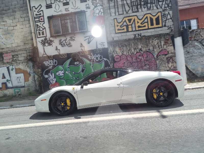 Ferrari 458 Italia (2010) spotted in São Paulo, Brazil