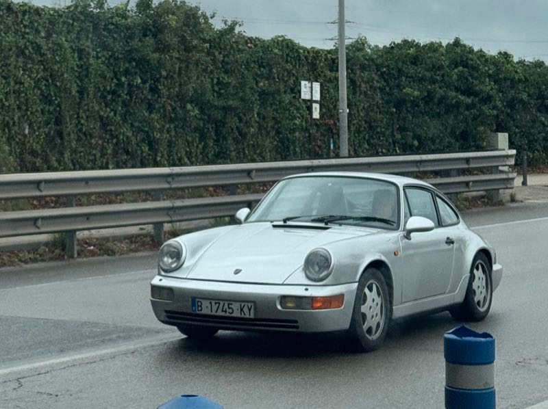Porsche 911 (1990) spotted in Barcelona, Spain