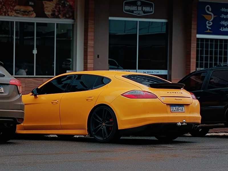 Porsche Panamera spotted in Sananduva