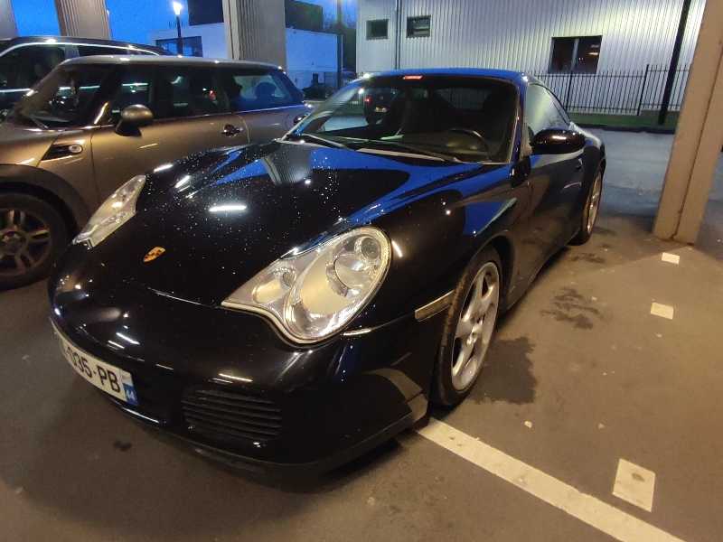 Porsche 911 Turbo spotted in Vannes