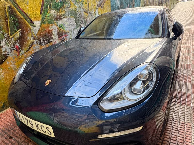 Porsche Panamera spotted in Leganés