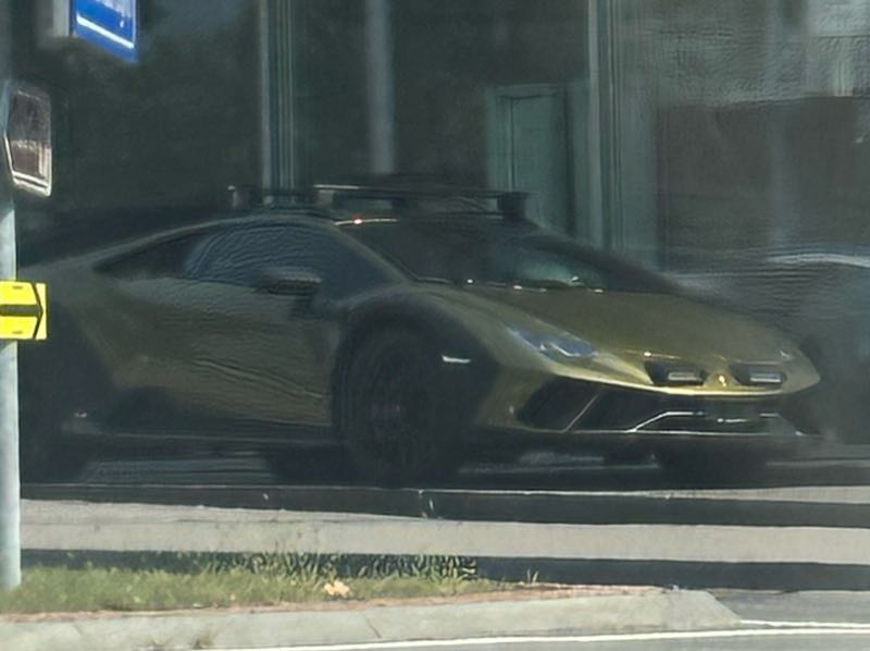 Lamborghini Huracán (2021) spotted in Lugano, Switzerland