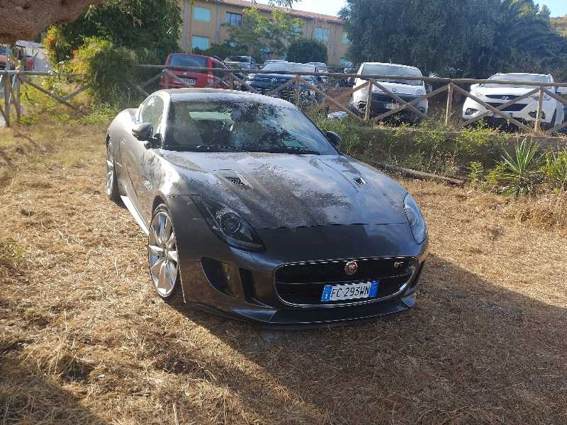 Jaguar F-Type spotted in Grosseto