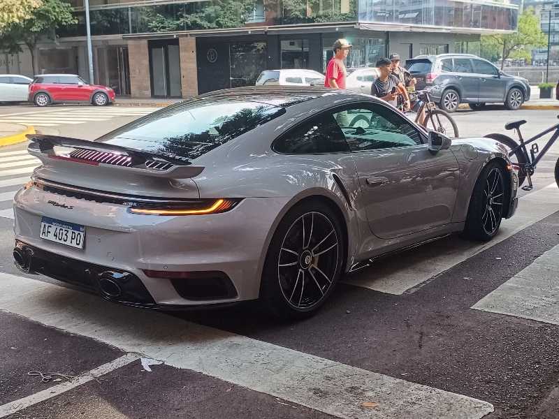 Porsche 911 Turbo S (2021) spotted in Buenos Aires, Argentina