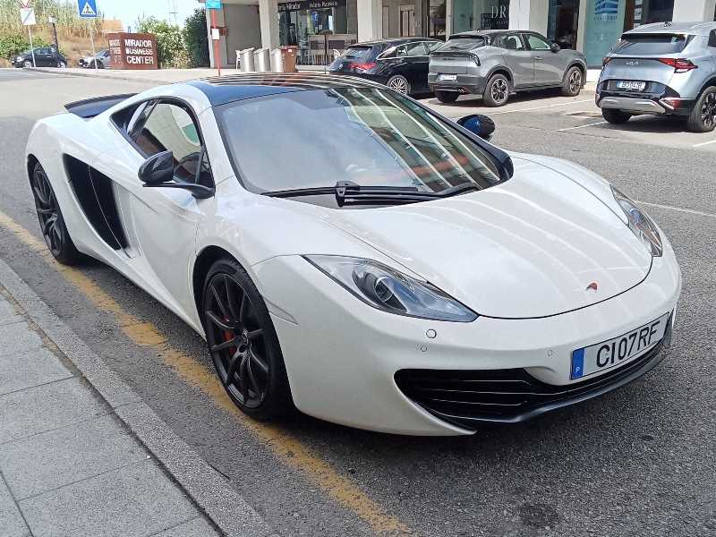 McLaren MP4-12C spotted in Aveiro