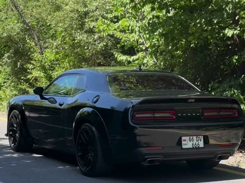 Dodge Challenger SRT Hellcat spotted in Gyumri
