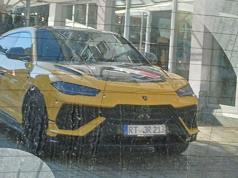 Lamborghini Urus spotted in Reutlingen