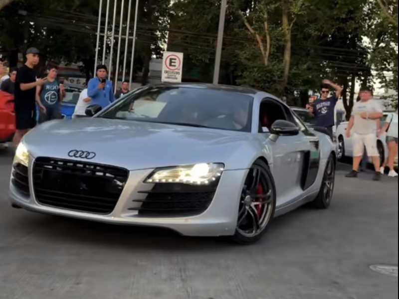 Audi R8 spotted in Chillán