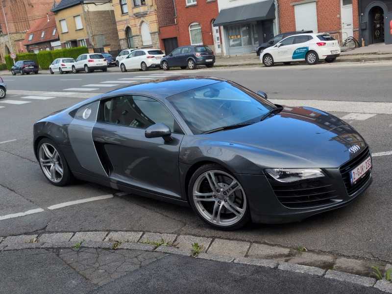 Audi R8 spotted in Mouscron